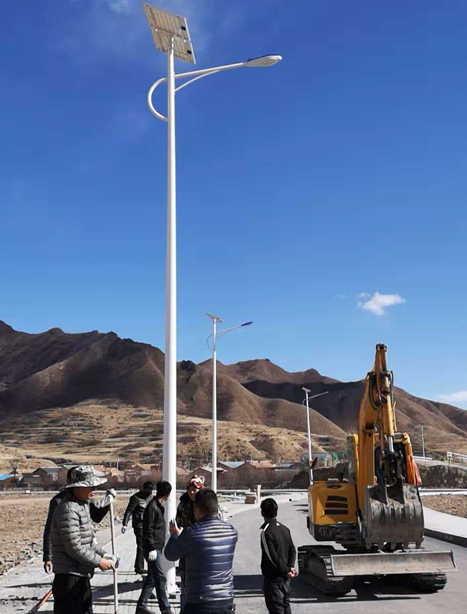 甘南碌曲10米那曲太阳能路灯项目